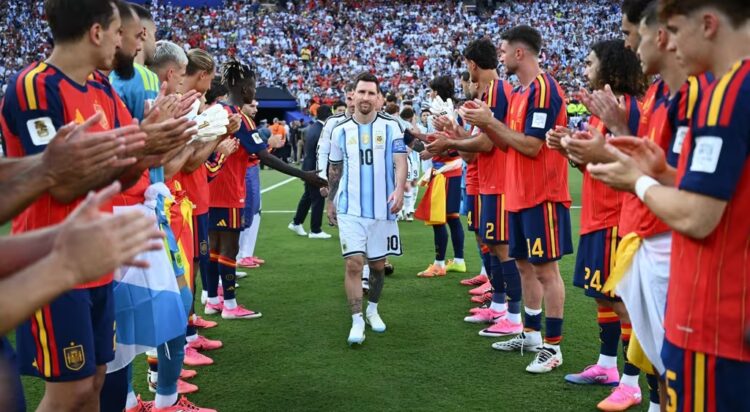 Saber perder: la Selección en el centro de las teorías conspirativas Para muchas personas, la final entre Argentina y España estuvo arreglada.