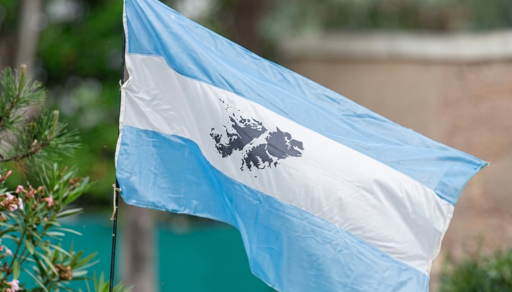 Sin banderas de Malvinas: el duro control a los hinchas argentinos en la semifinal Malvinas