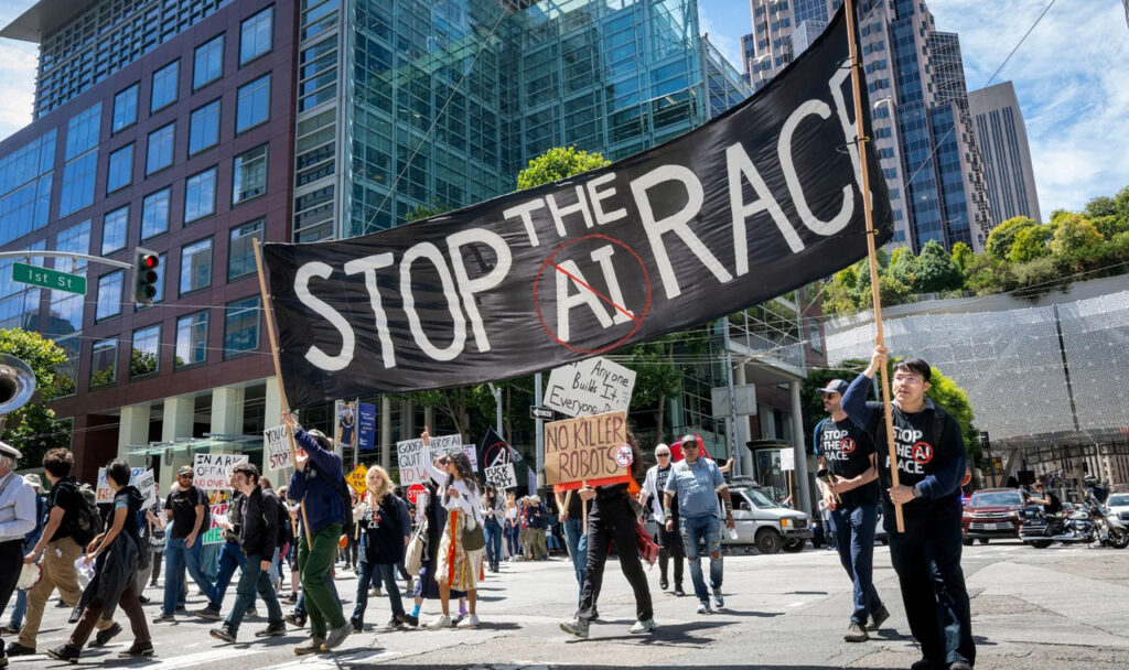 La rebelión de los expertos: el riesgo de que los sistemas de IA sean incontrolables Esta marcha de protesta "Stop the AI Race" en San Francisco, California, se realizó el pasado 11 de julio.