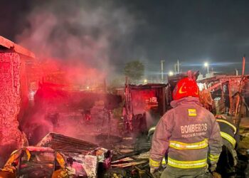Tres incendios dejaron una mujer fallecida, un niño herido y una persona intoxicada