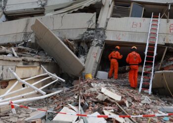 Venezuela decretó siete días de duelo tras los terremotos que dejaron casi 2.300 muertos