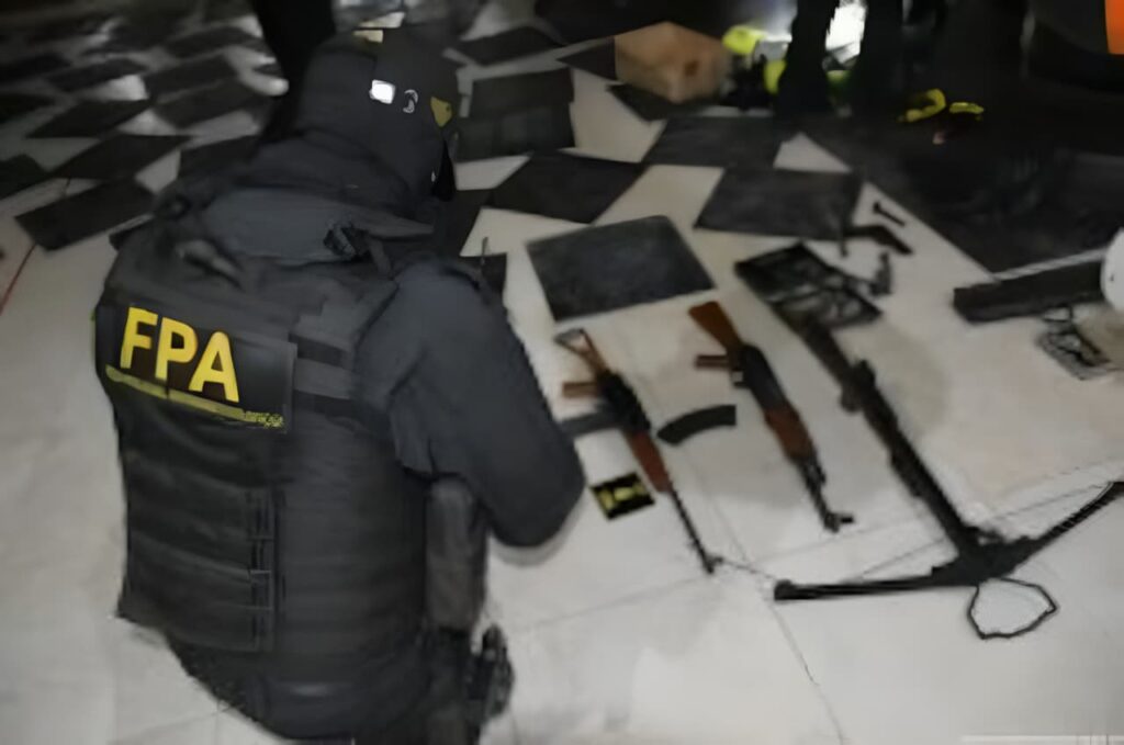 Desarticularon dos organizaciones narco y detuvieron a nueve personas
