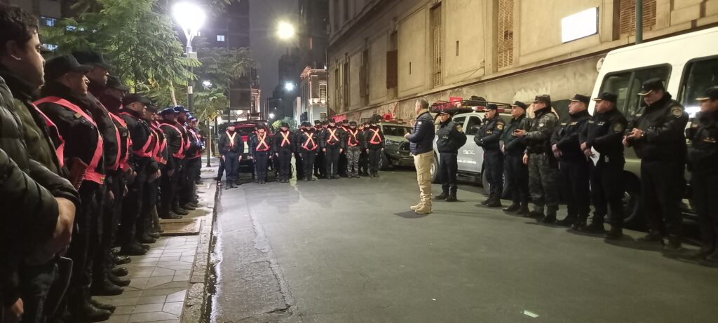 Murió un policía de Córdoba tras chocar durante una persecución en plena madrugada