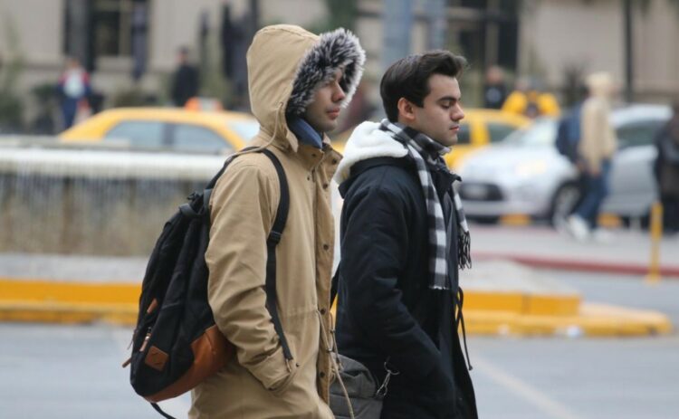 El domingo se presenta con cielo parcialmente nublado, una máxima de 13°C y viento del norte, en una jornada estable y sin pronóstico de lluvias en Córdoba.