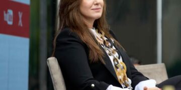 Villarruel respaldó el reclamo docente y pidió salarios acordes a la importancia de su tarea Villarruel respaldó el reclamo docente y pidió salarios acordes a la importancia de su tarea