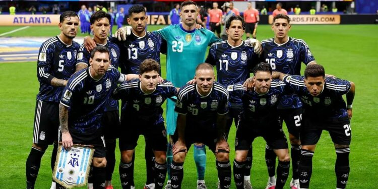 Argentina y España disputan este domingo la gran final del Mundial 2026 en Nueva Jersey, en un duelo que definirá al nuevo campeón del mundo desde las 16 (hora argentina).