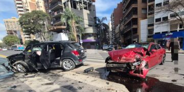 Dos mujeres resultaron heridas tras un fuerte choque Dos mujeres resultaron heridas tras un fuerte choque