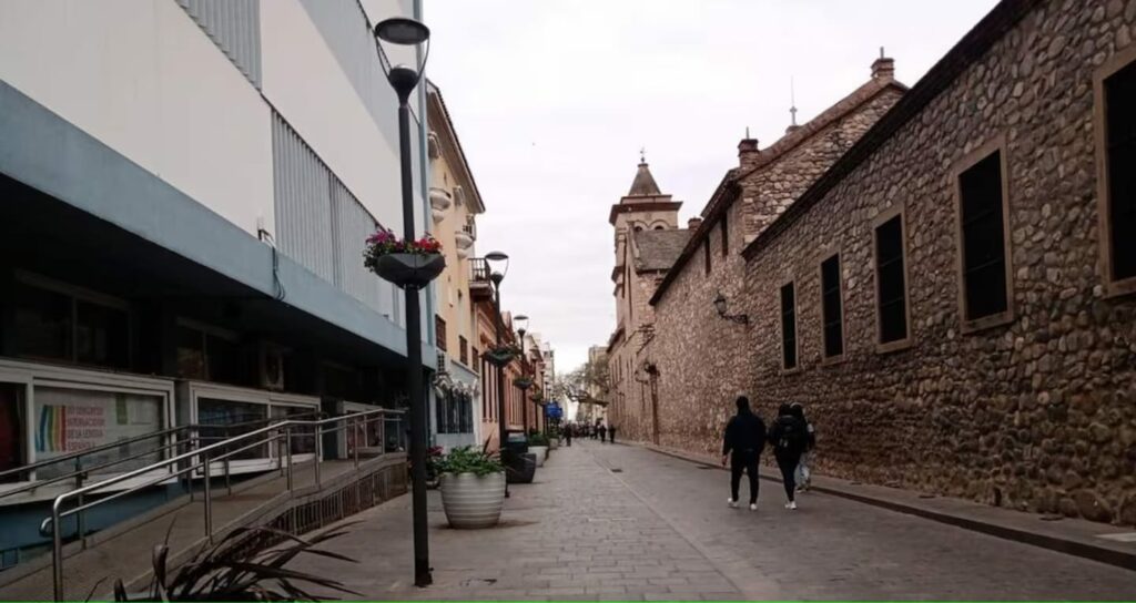 Córdoba tendrá un martes templado, con nubosidad variable y probabilidad de lluvias hacia la noche