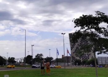 Córdoba tendrá una jornada nublada con máxima de 17°C y probabilidad de lluvias hacia la noche