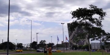 Córdoba tendrá una jornada nublada con máxima de 17°C y probabilidad de lluvias hacia la noche