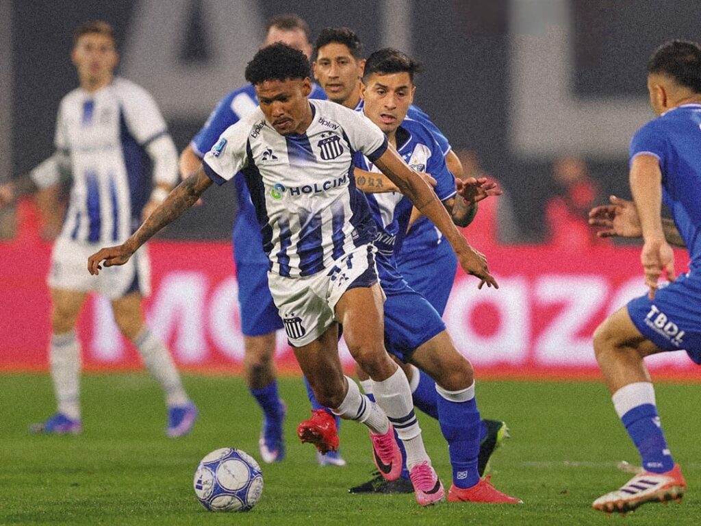 La era Sampaoli comenzó mal: A Talleres se lo dieron vuelta y perdió 3-1 ante Vélez en el Kempes