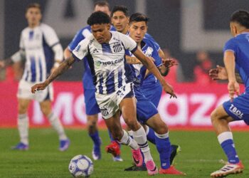 La era Sampaoli comenzó mal: A Talleres se lo dieron vuelta y perdió 3-1 ante Vélez en el Kempes