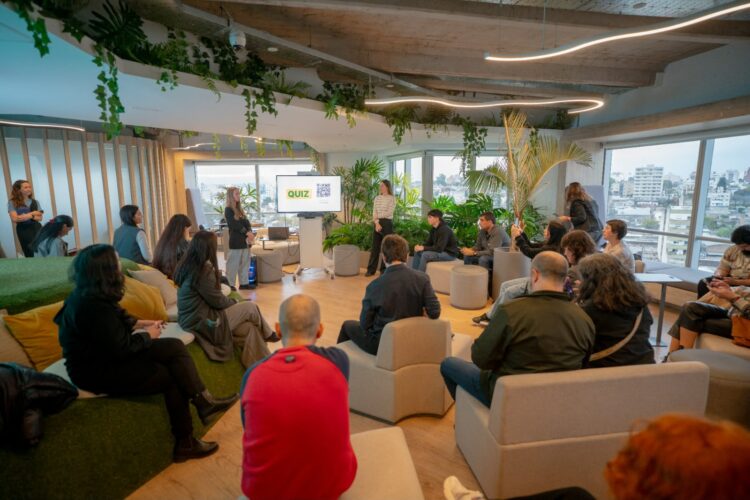La jornada incluyó una masterclass sobre inserción laboral y un espacio de networking para promover vínculos y oportunidades.