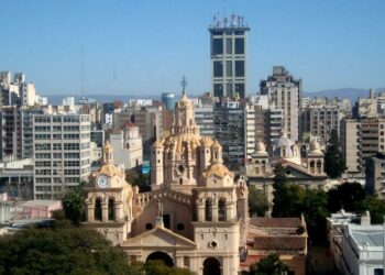 Córdoba tendrá una jornada templada, con cielo parcialmente nublado y máxima de 19°C