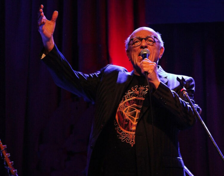 Emilio Del Guercio repasará una vida entre canciones La función reunirá canciones de distintas etapas de lo que fue una trayectoria decisiva para el desarrollo del rock argentino.