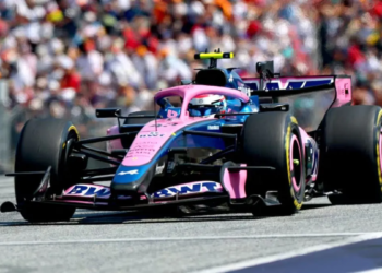 Colapinto protagonizó una gran remontada en Silverstone: terminó noveno y sumó dos puntos