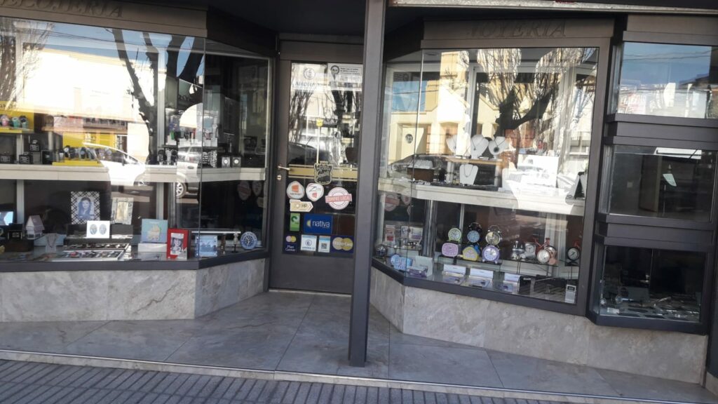 Investigación por el millonario robo a una joyería de la ciudad de Corral de Bustos.