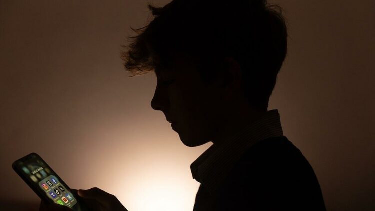 Preservar a los menores ante las redes sociales