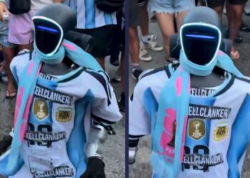 Como un hincha más: un robot fue «argentinizado» y se volvió viral