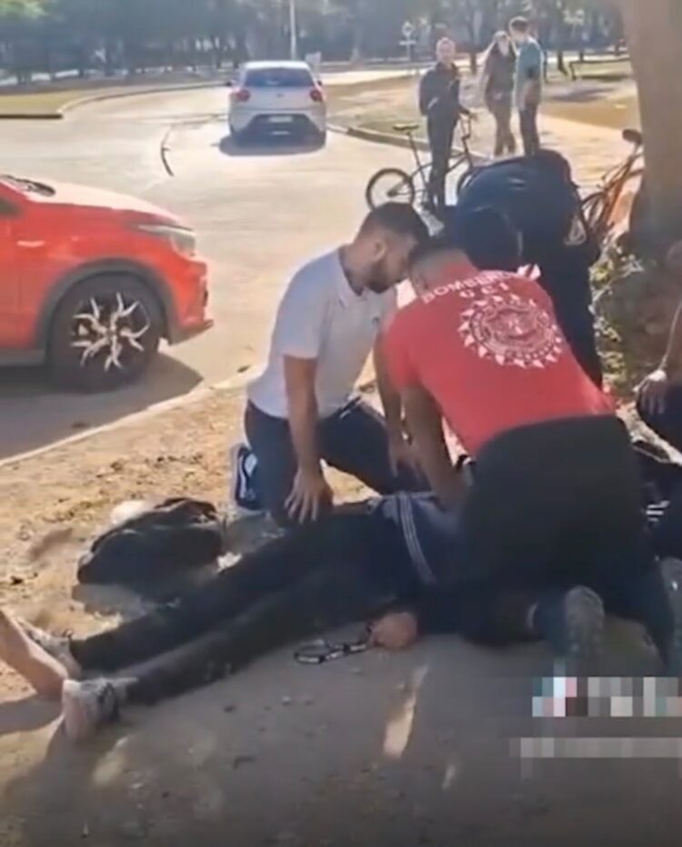 El paciente fue reanimado en el lugar y luego trasladado al Hospital San Roque.