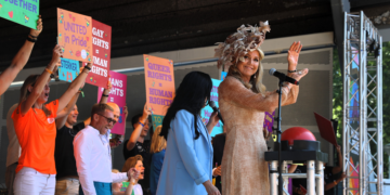 Máxima inauguró el WorldPride y se convirtió en la primera reina en abrir el Orgullo LGBT Máxima encabezó la apertura del WorldPride 2026 en Ámsterdam