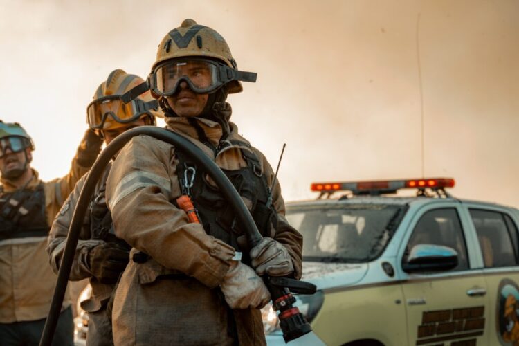 Incendios: fuertes vientos y riesgo extremo en la provincia Ante la presencia de humo o fuego, se solicita dar aviso inmediato al 100 o al 0800-888-38346.