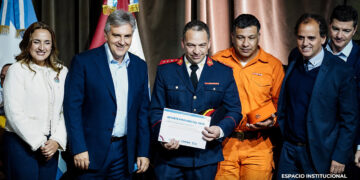 Llaryora entregó aportes para fortalecer a más de 80 cuarteles de Bomberos Voluntarios en toda la provincia Llaryora entregó aportes para fortalecer a más de 80 cuarteles de Bomberos Voluntarios en toda la provincia