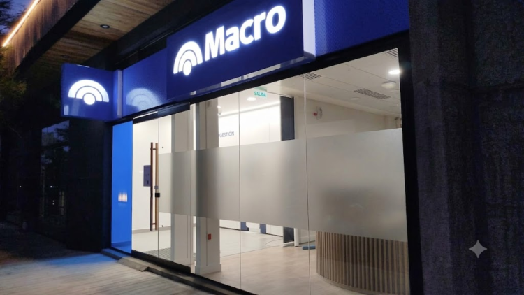 Nuevo centro de atención comercial de Banco Macro en Corteza Mall Banco Macro.