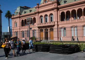 El Gobierno autorizó ventas y subastas de terrenos e inmuebles del Estado