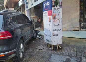 Choque entre dos vehículos en Nueva Córdoba.