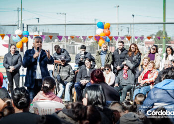 Ciudad Ampliación Cabildo: Llaryora inauguró espacios comunitarios para infancias y personas mayores
