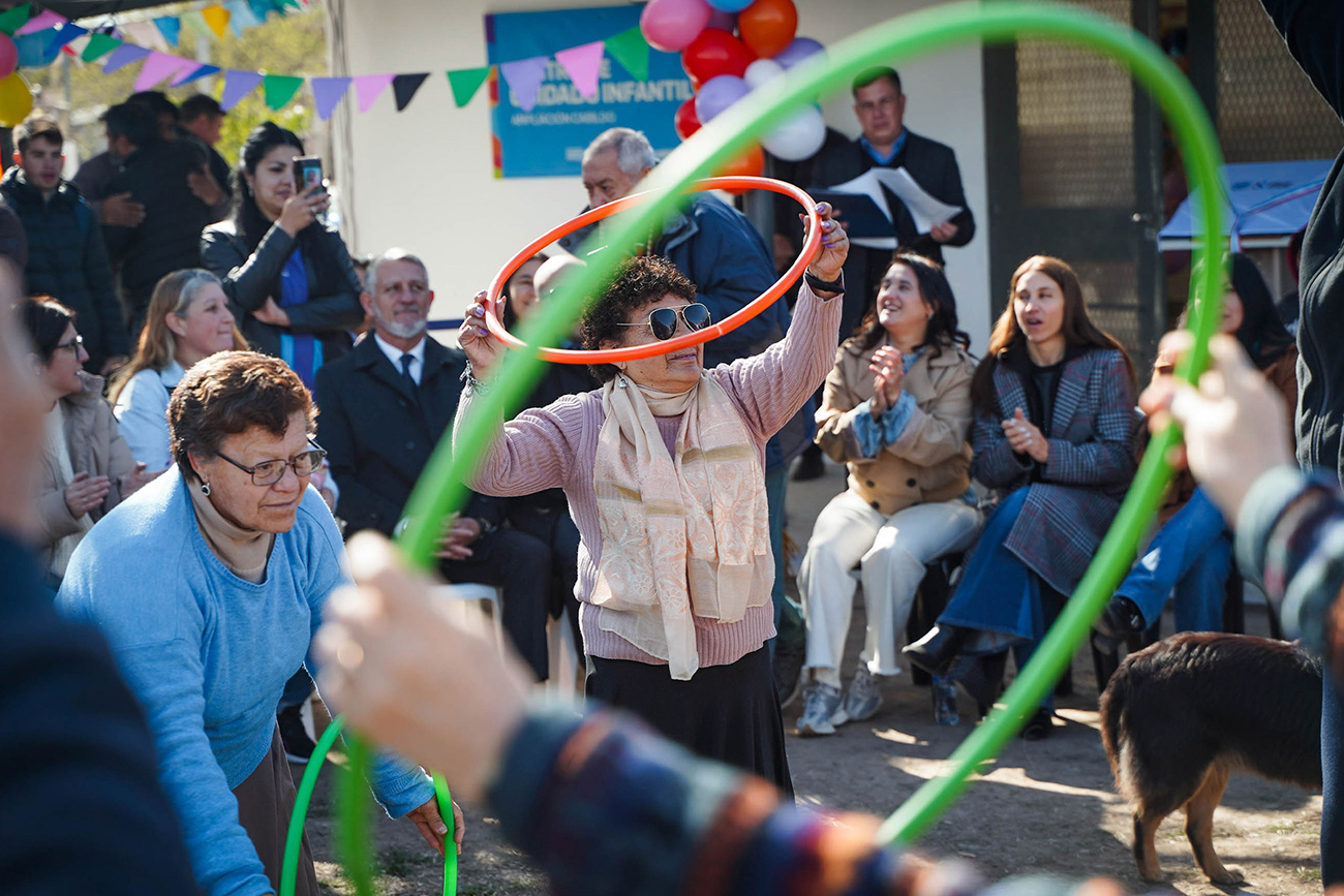 Ciudad Ampliación Cabildo: Llaryora inauguró espacios comunitarios para infancias y personas mayores