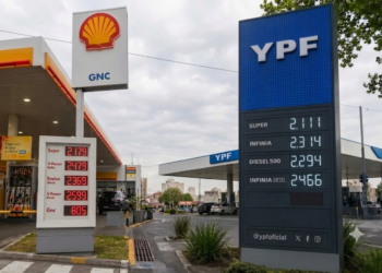 Combustibles en Córdoba: YPF subió sus precios y Shell los mantuvo sin cambios Combustibles en Córdoba: YPF subió sus precios y Shell los mantuvo sin cambios