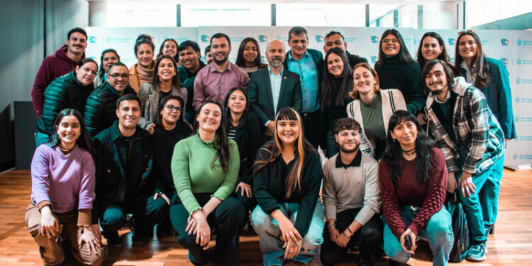 Córdoba presentó el III Congreso Federal de Juventudes, que reunirá a jóvenes de todo el país el 14 y 15 de septiembre en La Plata para debatir políticas públicas y participación ciudadana.