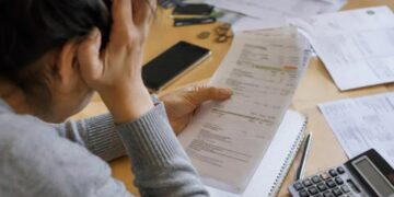La política y la dimensión del problema social de la deuda