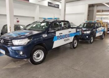 Dos policías federales fueron detenidos por simular un allanamiento y robar allanamiento