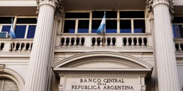 El REM mantuvo la inflación de julio en 2% y prevé un dólar más bajo para fin de 2026 Inflación