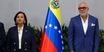 El chavismo y la oposición comenzaron a dialogar formalmente