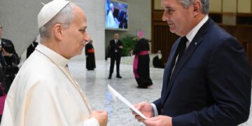 El papa León XIV y el canciller Pablo Quirno.