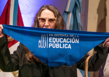 Emotivo discurso de Martel en la entrega del Honoris Causa