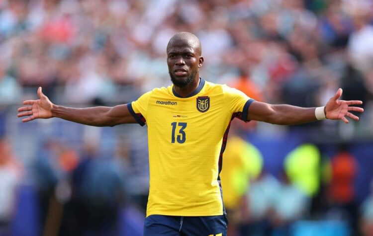 El atacante ecuatoriano se habría decidido a regresar al fútbol de su país.