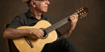 Con Serrat, Sabina y Aute en el equipaje, Montalbano hará escala en Córdoba