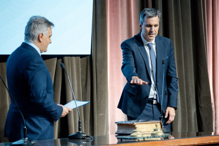 Fernando Sibilla asumió como ministro de Producción de Córdoba Fernando Sibilla asumió como ministro de Producción, Ciencia e Innovación Tecnológica. Foto: prensa de Gobierno.