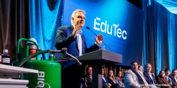 Llaryora anunció una importante inversión para fortalecer la educación técnica y su vínculo con el sector productivo Importante inversión para fortalecer la educación técnica.