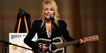 Murió Dolly Parton, ícono de la música country