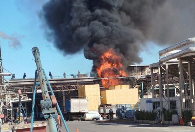 Incendio en la planta de Arcor de Arroyito: evacuaron a los trabajadores Los trabajadores fueron evacuados de manera preventiva y no se registraron heridos.