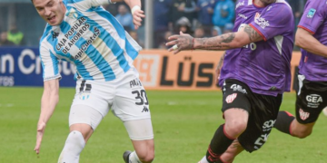 Instituto empató 0-0 con Atlético Tucumán y sigue en lo más alto de la Zona A