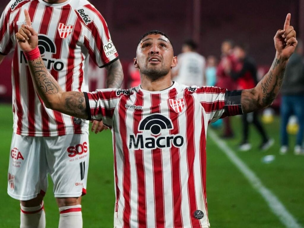 Instituto encontró la recompensa en el final y se trajo tres puntos de oro en su visita a Lanús