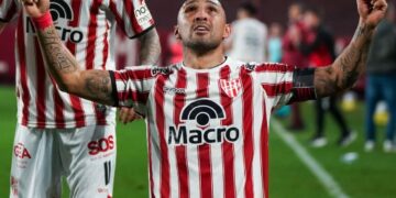 Instituto encontró la recompensa en el final y se trajo tres puntos de oro en su visita a Lanús Instituto encontró la recompensa en el final y se trajo tres puntos de oro en su visita a Lanús
