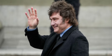 El presidente Javier Milei reune este lunes al gabinete nacional.